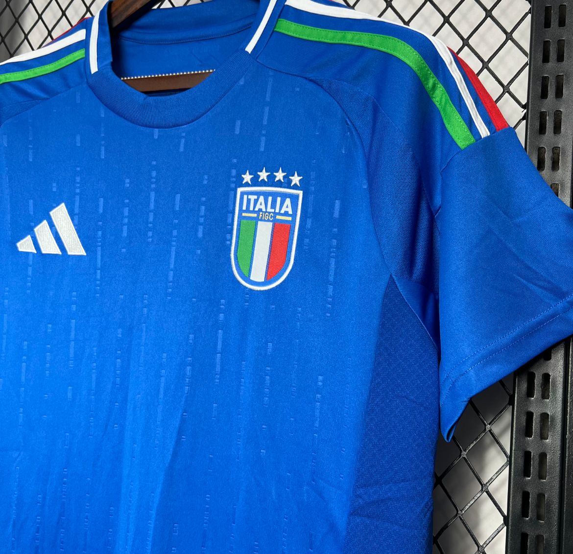 italia 24/25 home