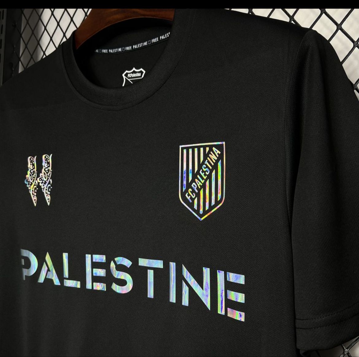 Palestino 24/25 Balmain edition